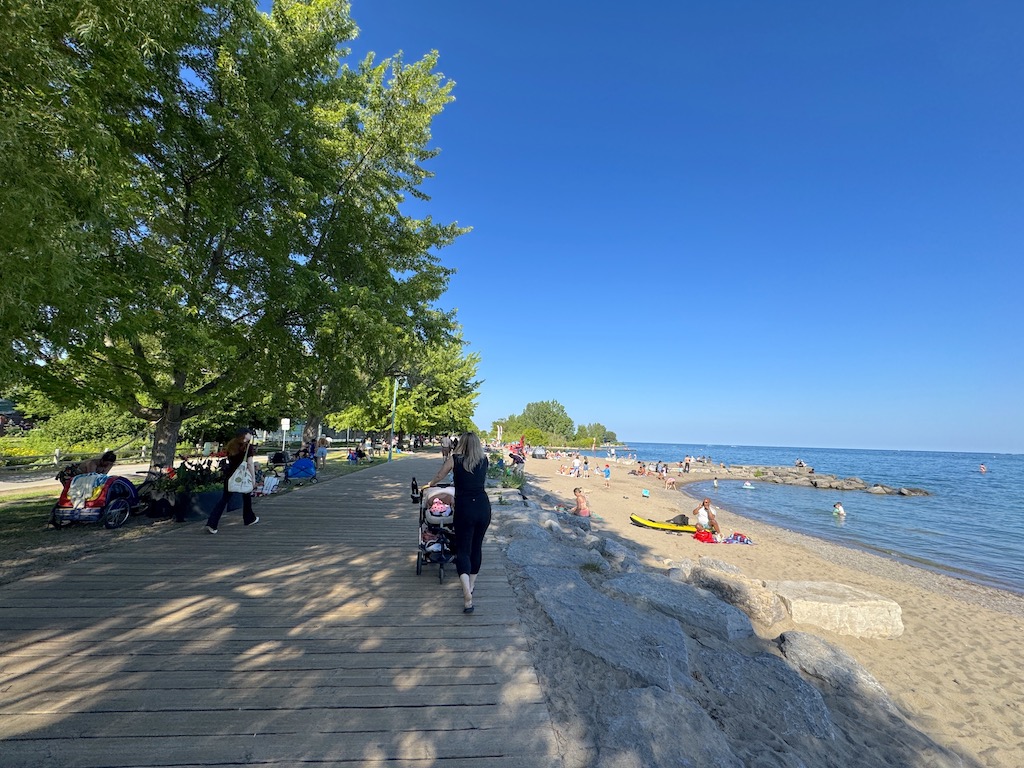 Toronto - Beaches - Boardwalk