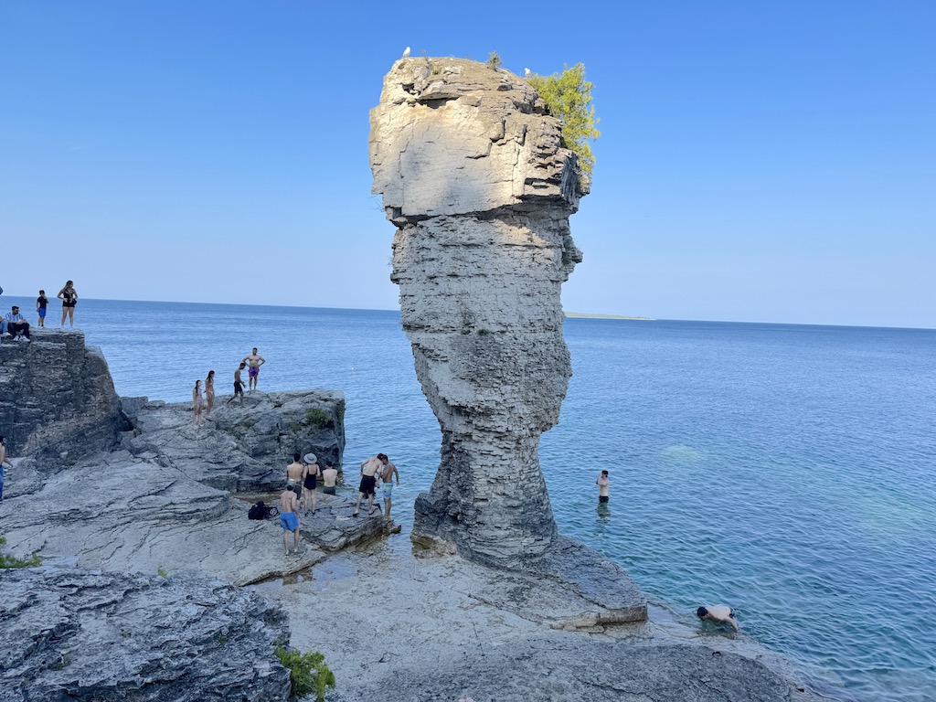 Tobermory - Fathom Five Millî Deniz Parkı - Flowerpot Adası