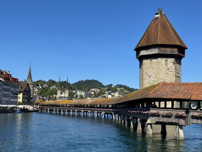 Luzern - Ahşap Chapelle Köprüsü