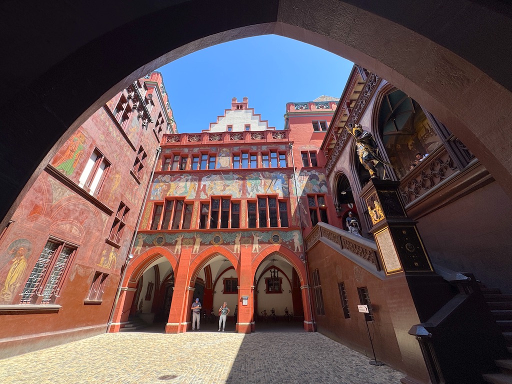 Basel - Rathaus (Town Hall - Belediye Binası)