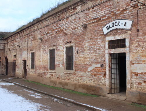 Terezin – Toplama & Yok Etme Kampı