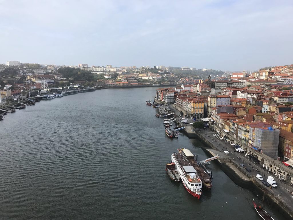 Dom Luis I Köprüsü'nün üzerinden manzara
