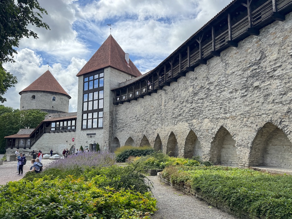 Danish King's Garden (Danimarka Kral Bahçesi)