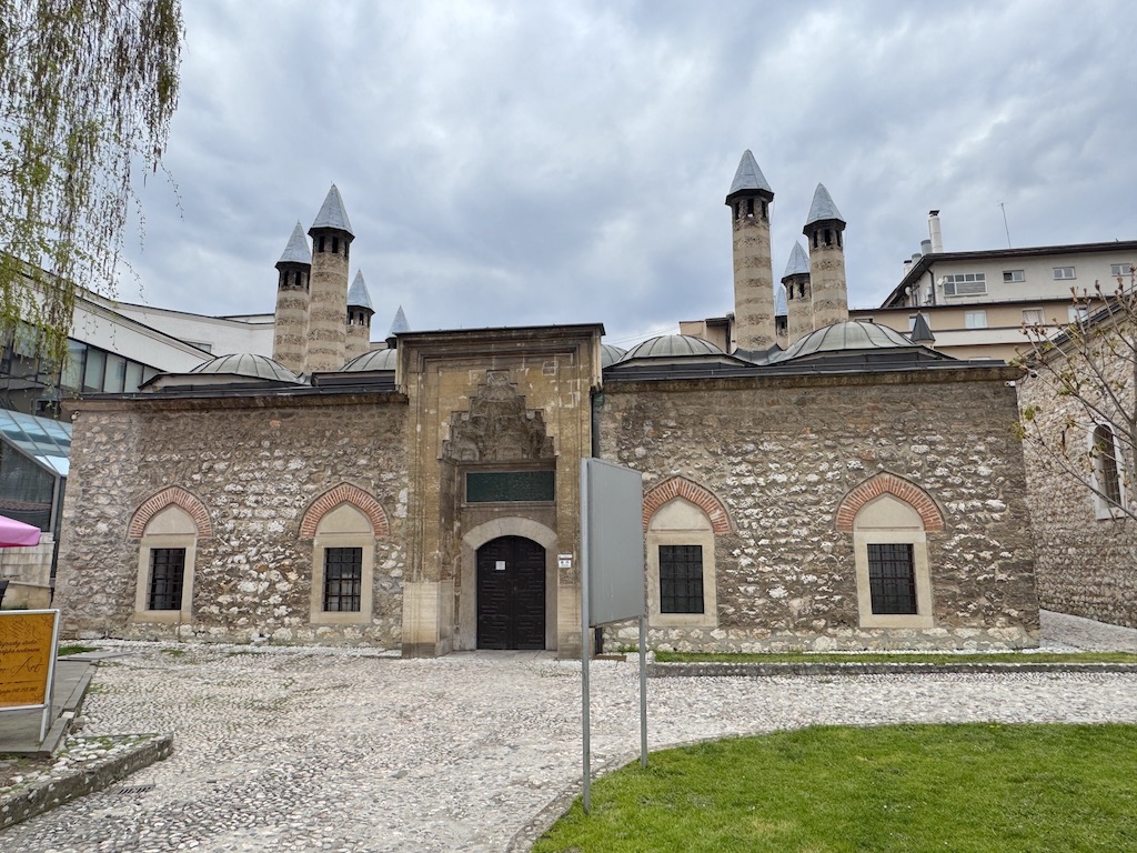 Gazi Hüsrev Bey Medresesi