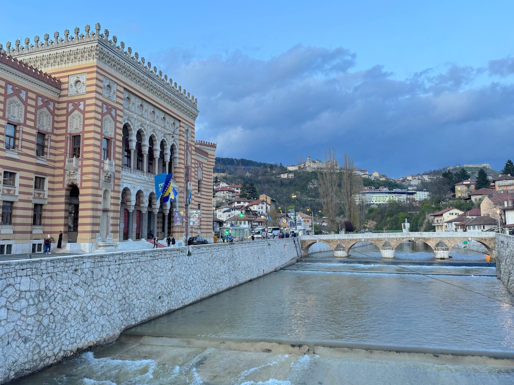 Saraybosna - Ulusal Kütüphane (Vijejnica)