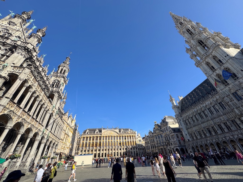 Grote Markt (Grand Place - Büyük Pazar Meydanı)