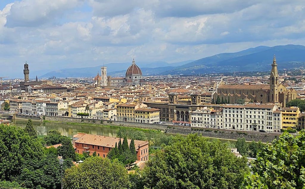Piazzale Michelangelo’dan (Michelangelo Meydanı) Floransa manzarası