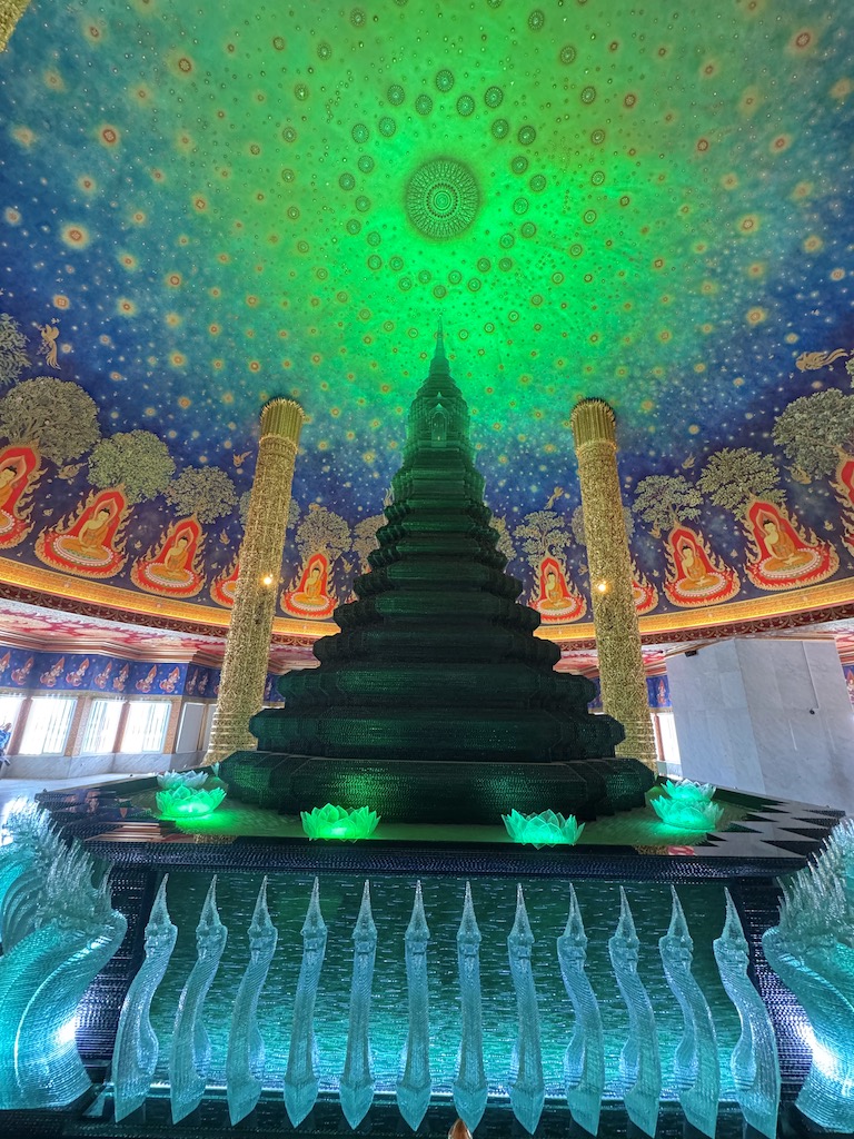 Kozmik Zümrüt Cam Stupa