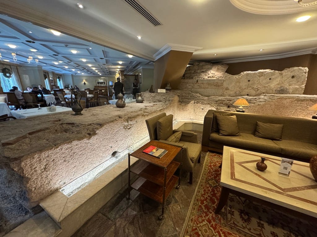 Eresin Crown Hotel