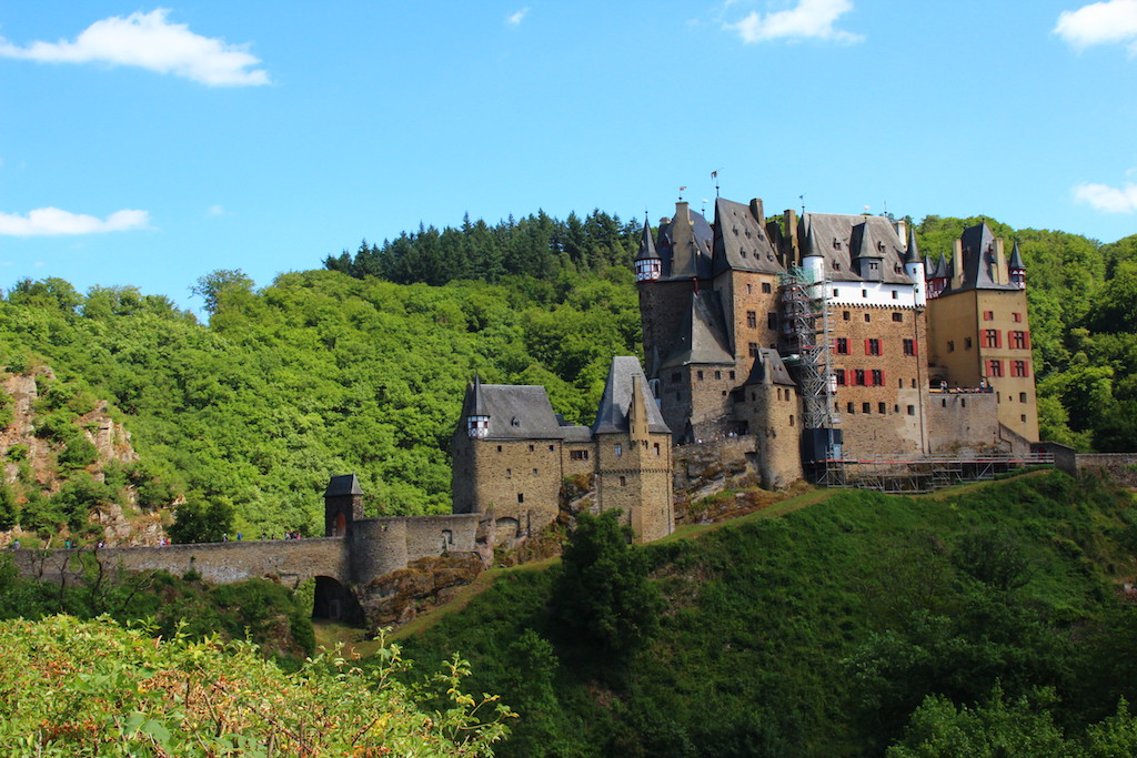 Burg Eltz Kalesi