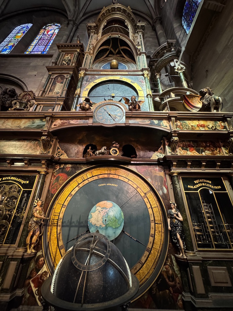Notre Dame Katedrali - Astronomik Saat