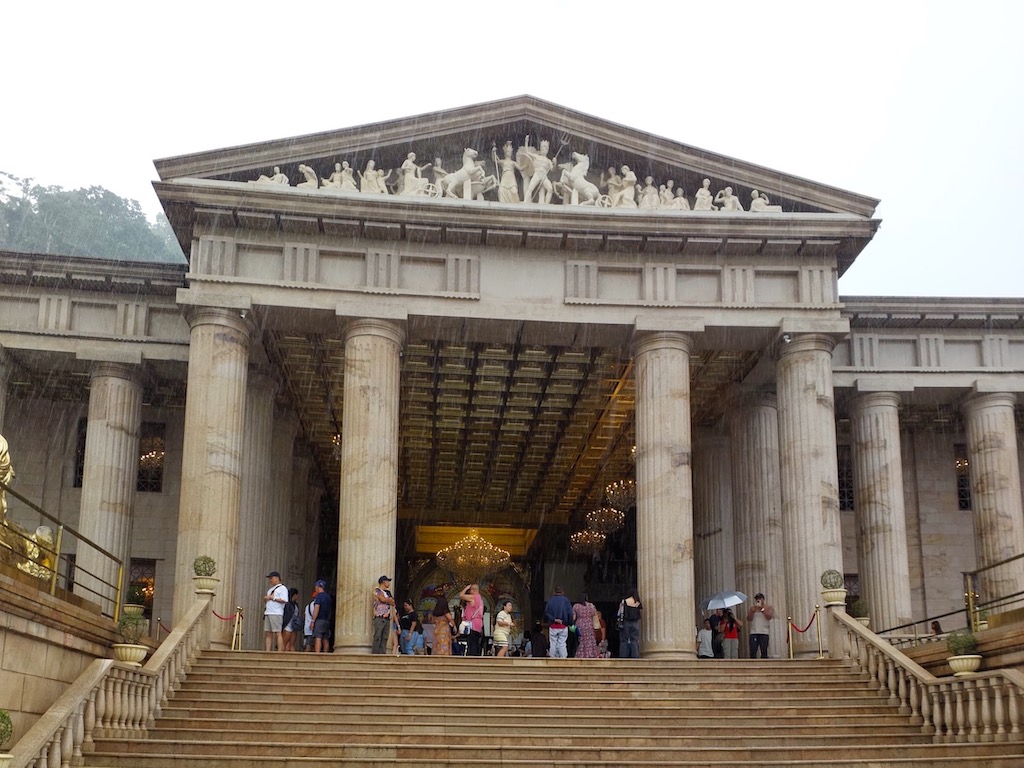 Cebu - Temple of Leah