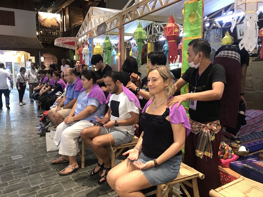 Bangkok'ta ne yapılır? - Tay masajı