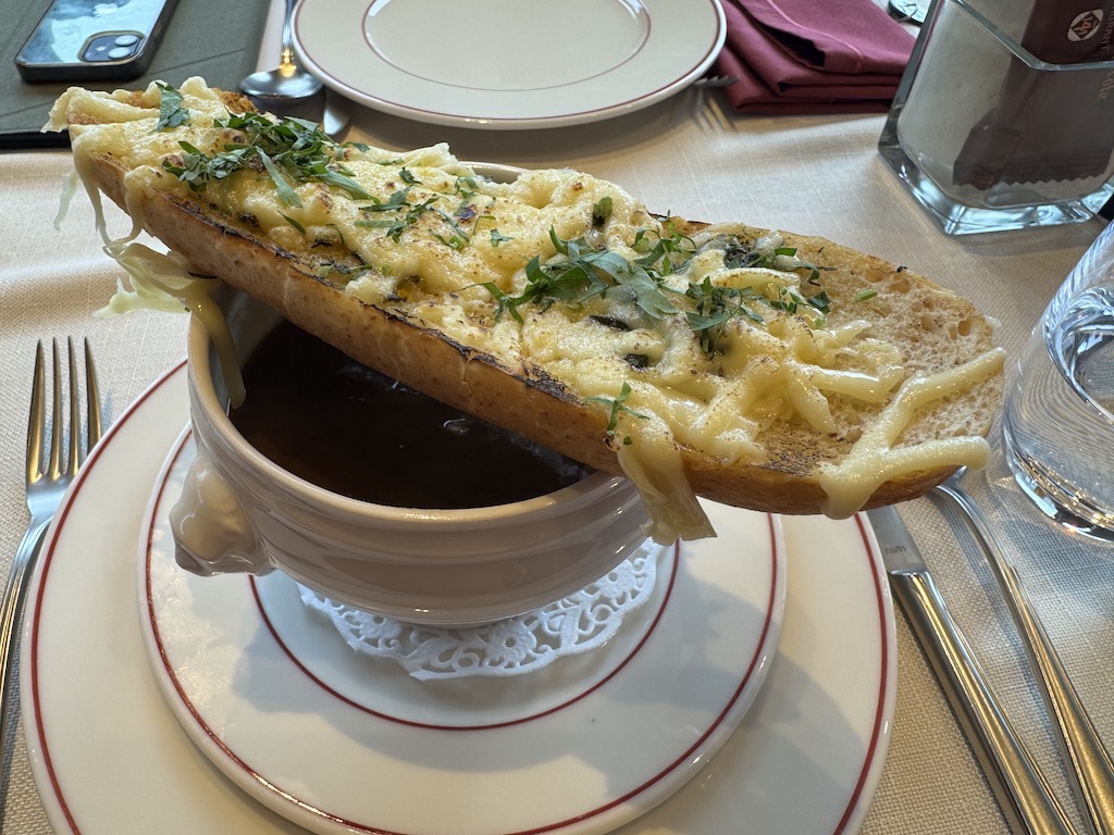 Venise de L'Entrecôte - Soğan çorbası