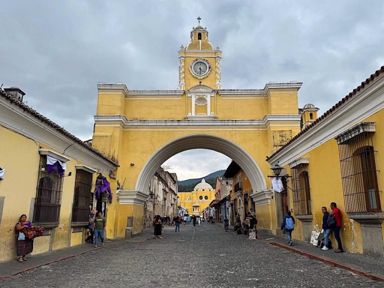 La Antigua Guatemala - Arco de Santa Catalina