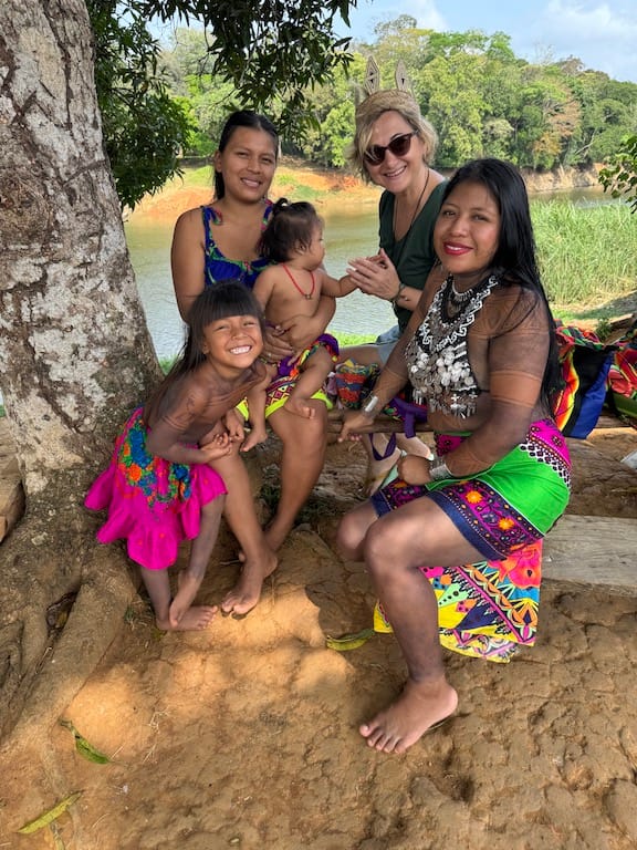 Emberá Tusipono Köyü