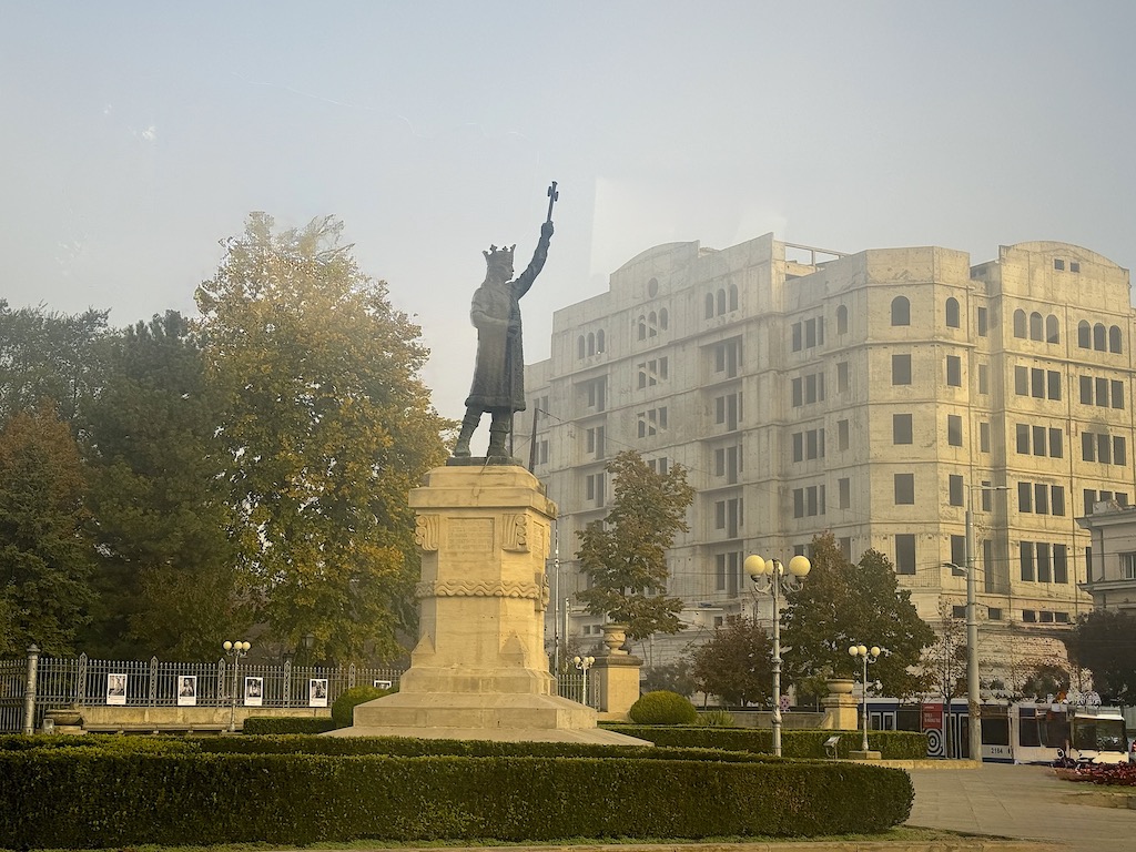 Stephen Heykeli ve Stefan Cel Mare Central Park