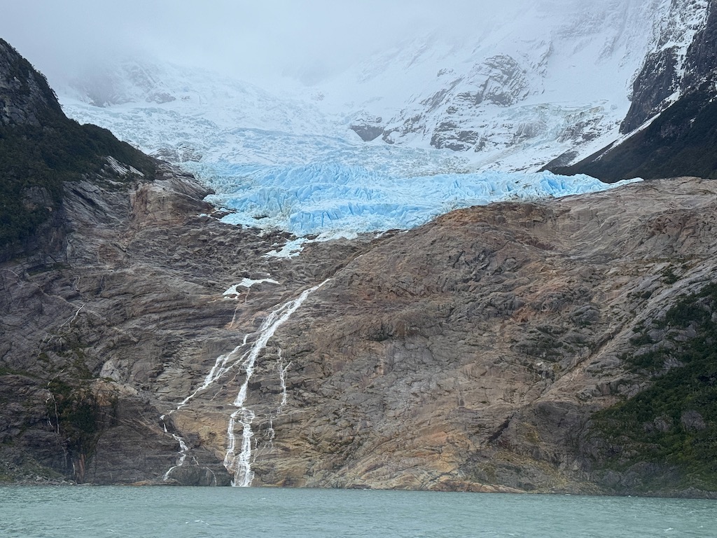 Bernardo O’Higgins Millî Parkı - Balmaceda Buzulu