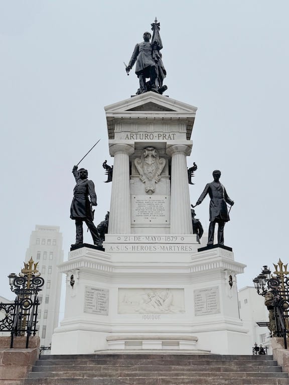 Plaza Sotomayor - Héroes de Iquique