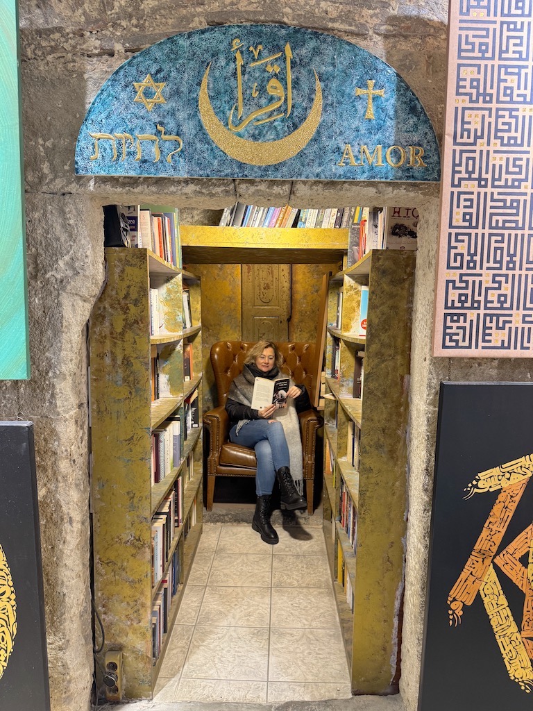 Eirene Kulesi'nde sanat galerisi