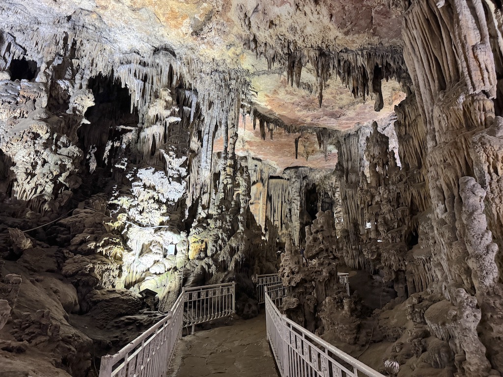 Beni Add Mağarası (Grottes de Aïn Fezza)