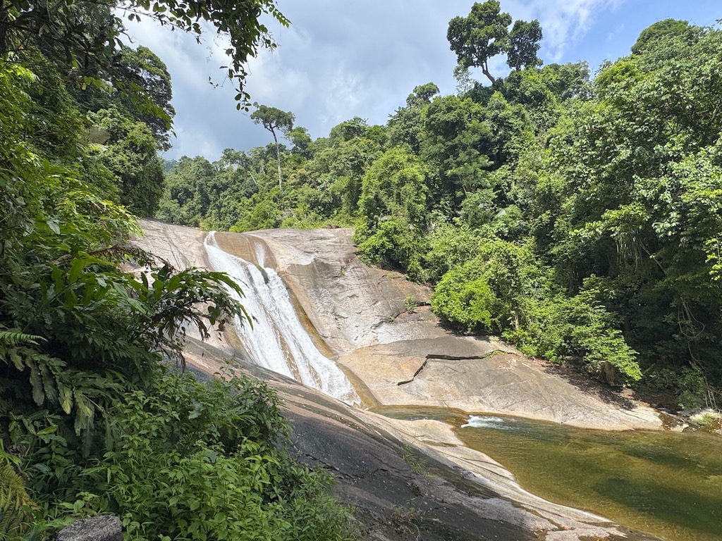 Khao Luang Ulusal Parkı ve Phrom Lok Şelalesi