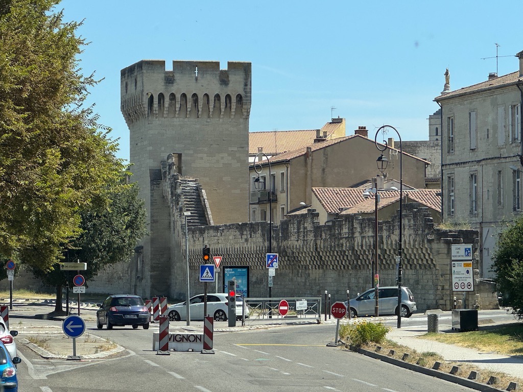 Tarihi Şehir Surları (Remparts d'Avignon)