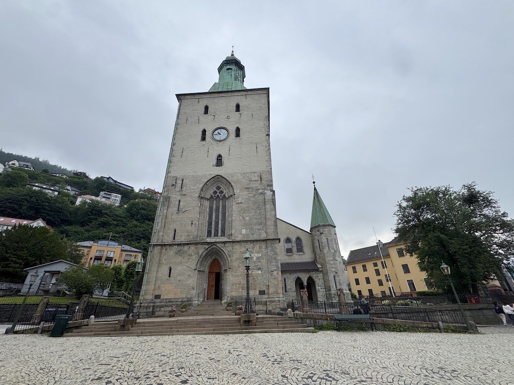 Bergen Katedrali (Bergen Domkirke)