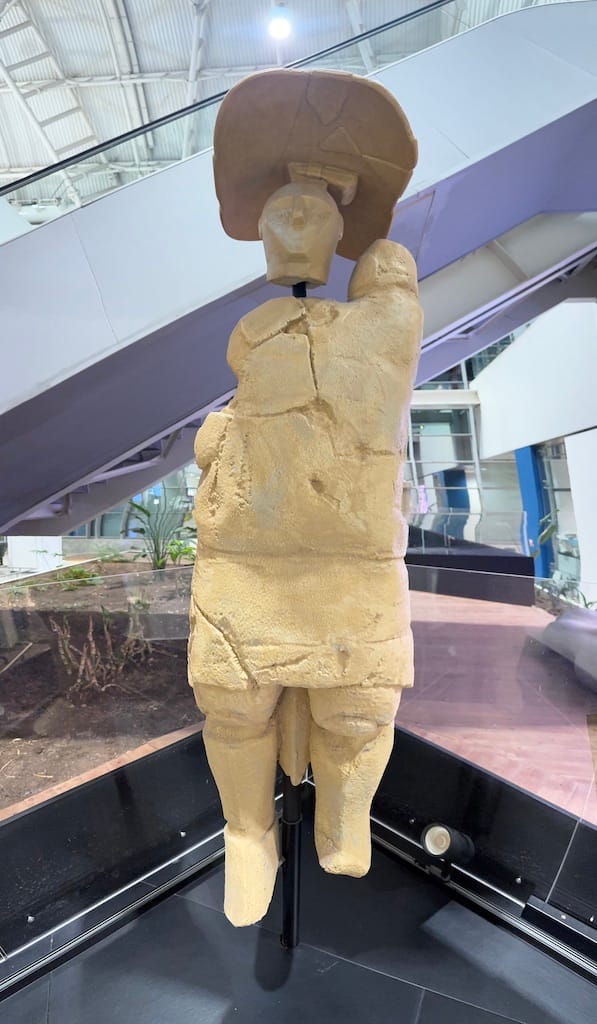 Mont e Prama Devleri Heykellerini Cagliari Ulusal Arkeoloji Müzesi'nde görebiliyorsunuz