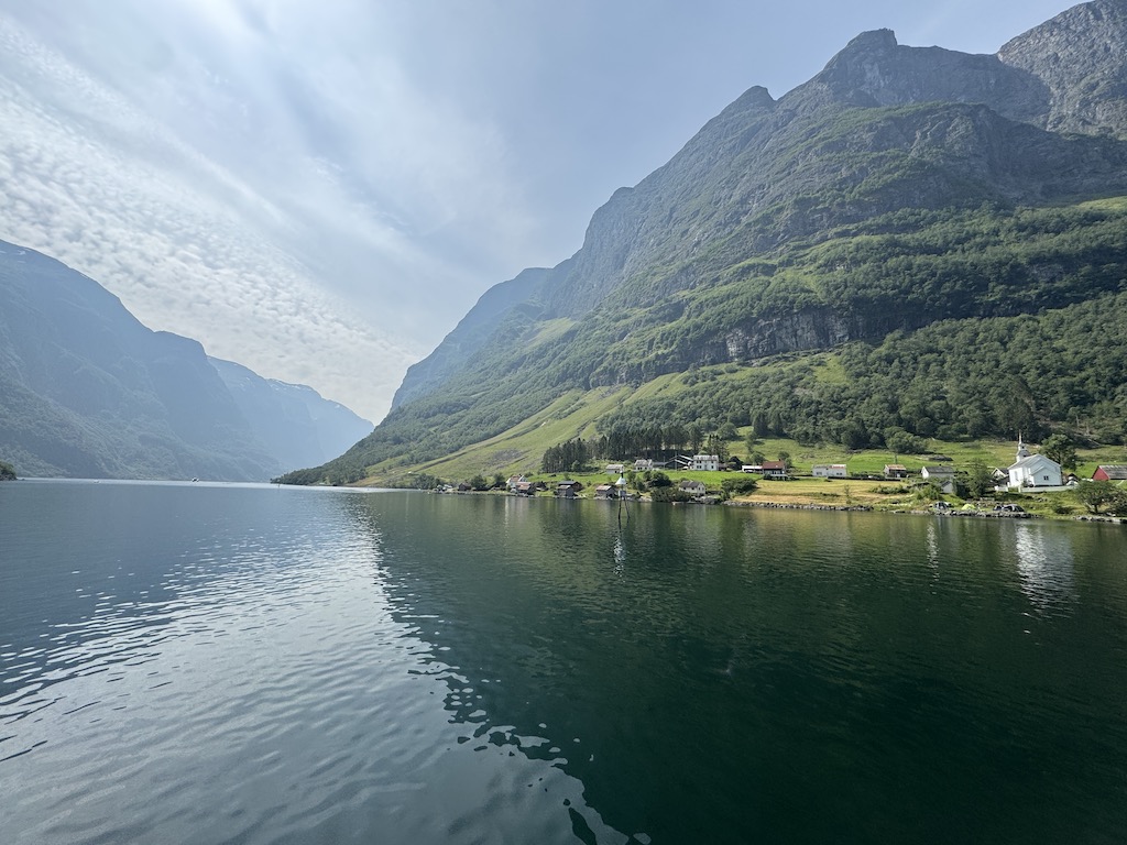 İskandinavya - Norveç fiyortları - Nærøyfjord