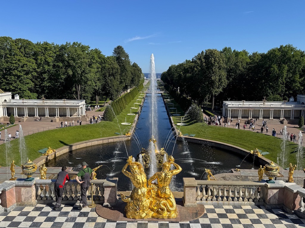 Peterhof Sarayı